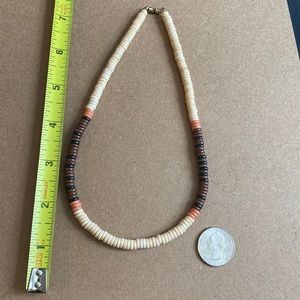 Surfer necklace coral and brown